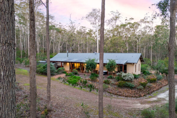 Jarrah Grove Forest Retreat